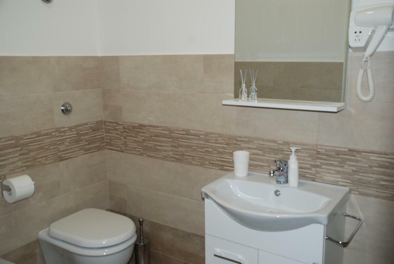 Binario 2 Otel San Giorgio a Cremano Dış mekan fotoğraf