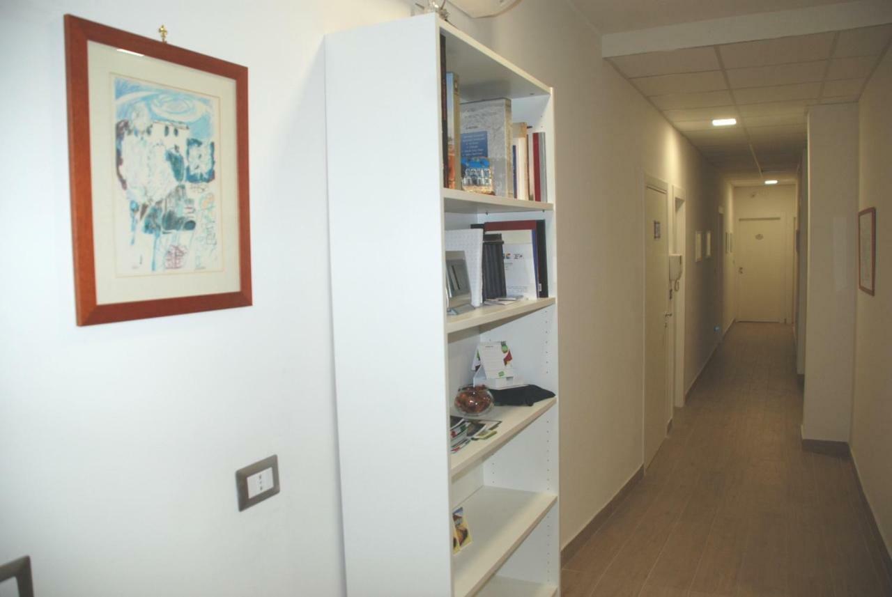 Binario 2 Otel San Giorgio a Cremano Dış mekan fotoğraf