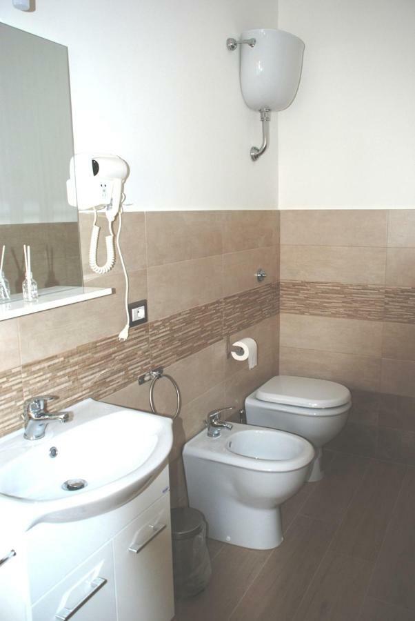 Binario 2 Otel San Giorgio a Cremano Dış mekan fotoğraf